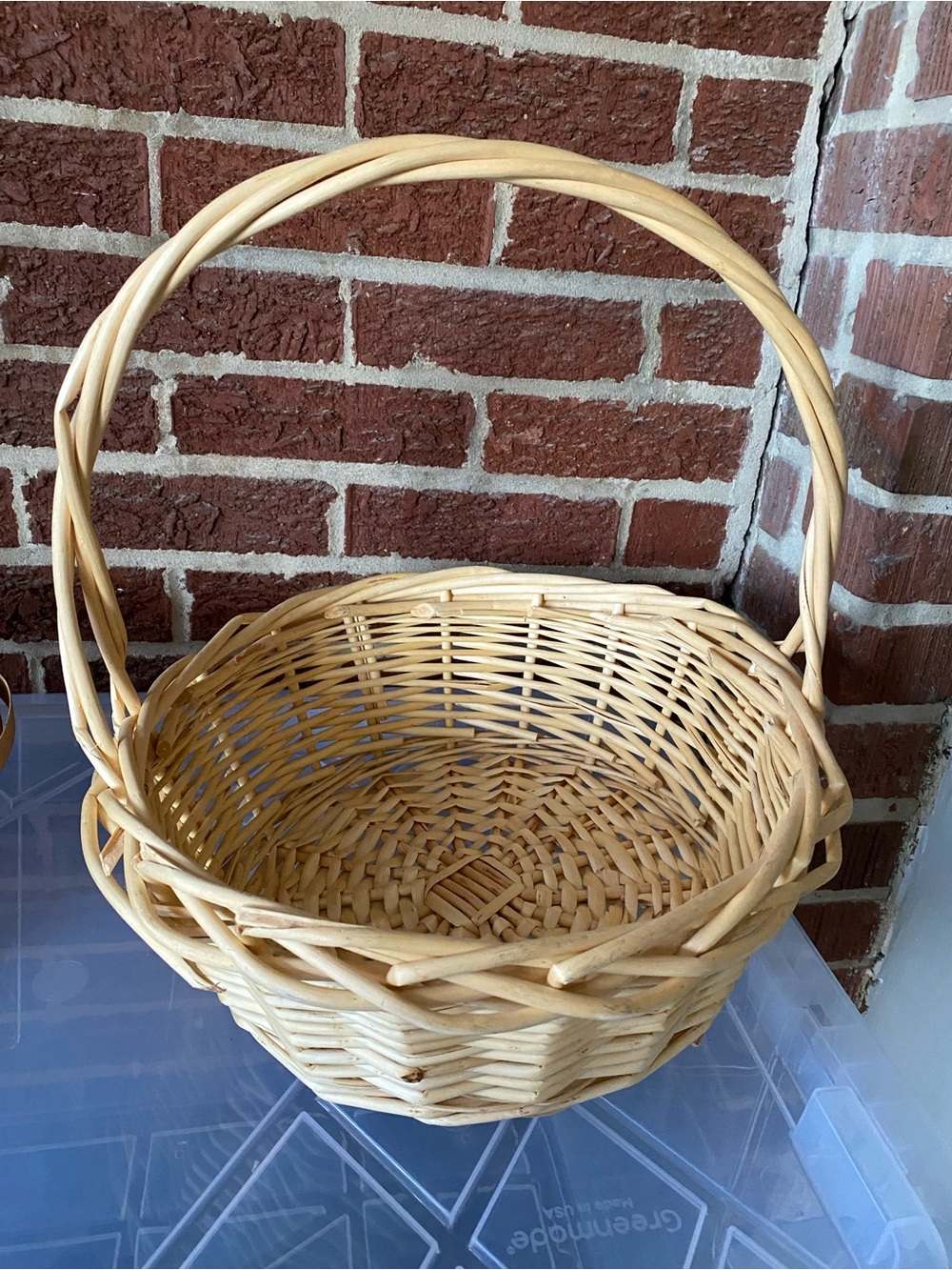 Wicker Round Basket with Handle - Natural